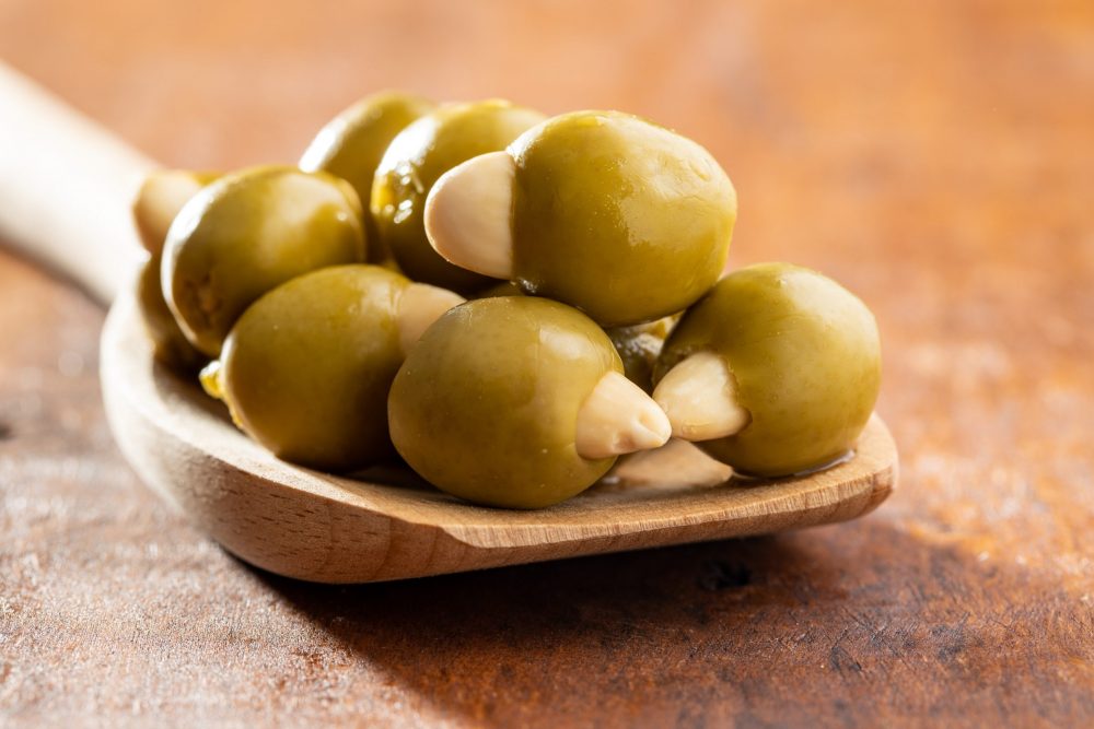 Aceitunas rellenas de Almendra Aceituna rellena de almendra de Campo Real